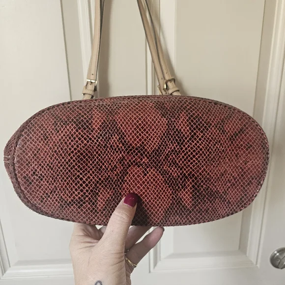 Michael KORS JET SET MAROON SNAKESKIN TOTE 🌼🌾 - Picture 4 of 8